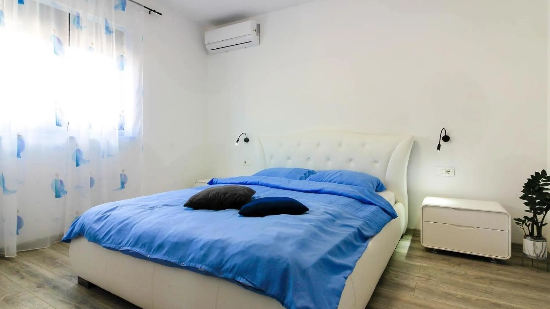 Ferienhaus Mit Privatpool Fuer 8 Personen Ca 170 Qm In Pula, Istrien Istrische Riviera 0*, Pula Croatia