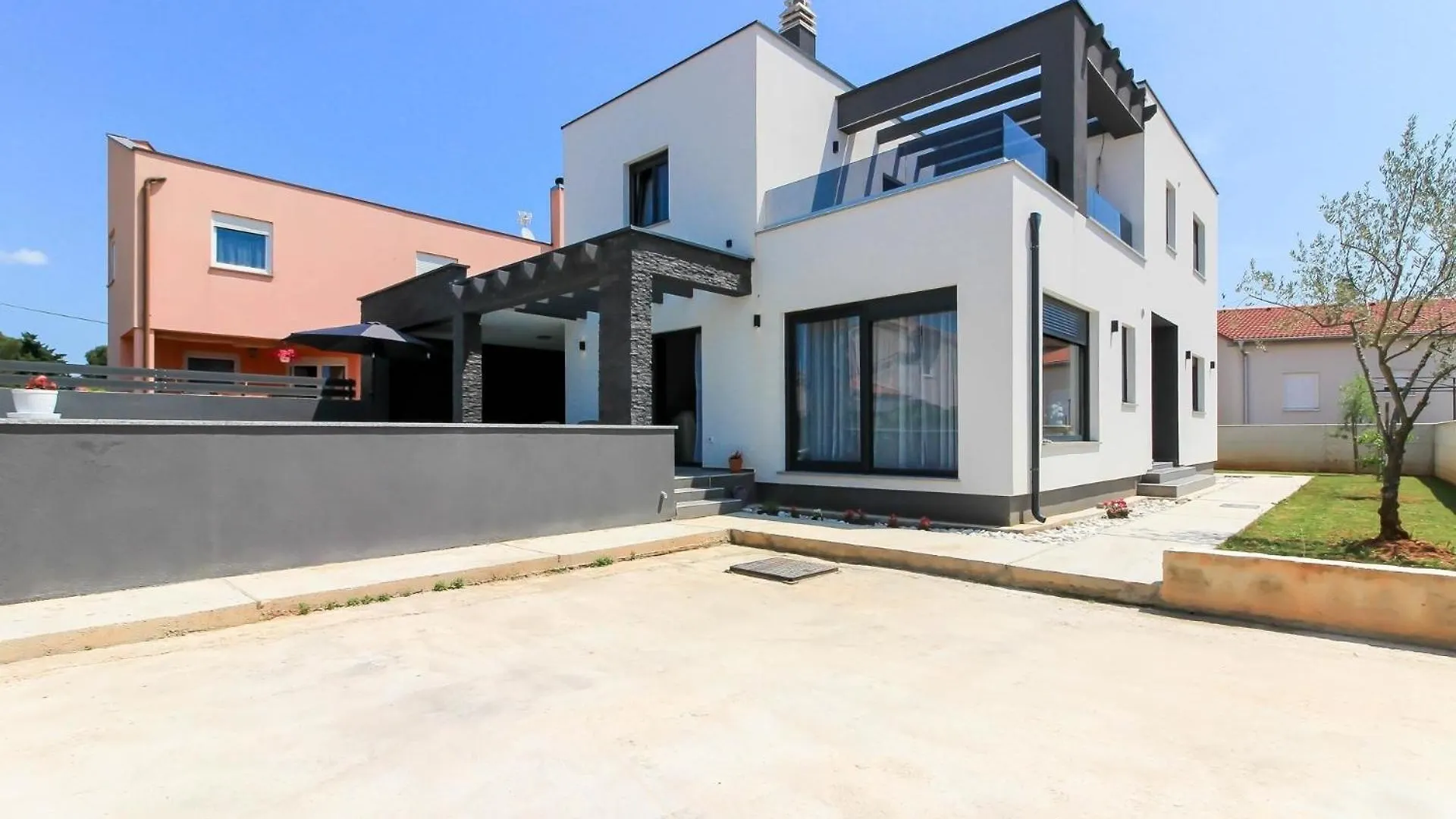 Ferienhaus Mit Privatpool Fuer 8 Personen Ca 170 Qm In Pula, Istrien Istrische Riviera Pula