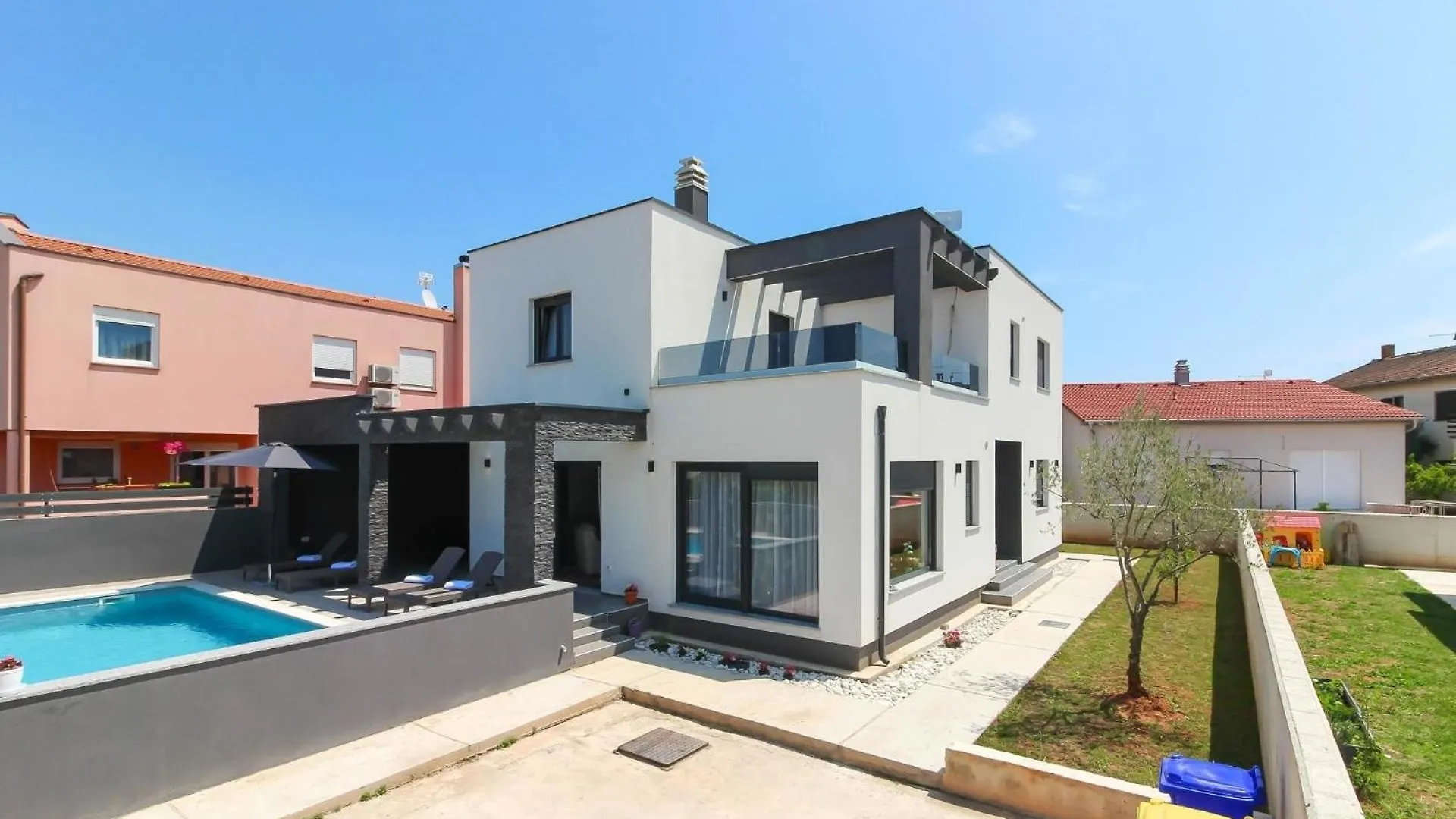 Holiday home Ferienhaus Mit Privatpool Fuer 8 Personen Ca 170 Qm In Pula, Istrien Istrische Riviera