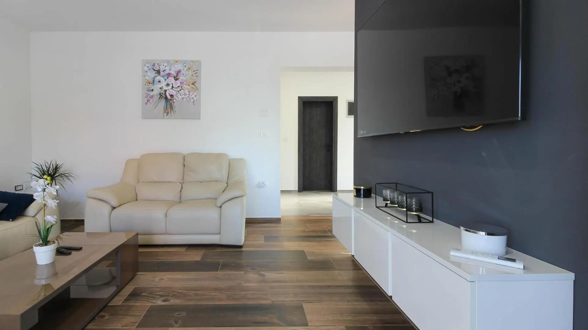 Ferienhaus Mit Privatpool Fuer 8 Personen Ca 170 Qm In Pula, Istrien Istrische Riviera Semesterbostad
